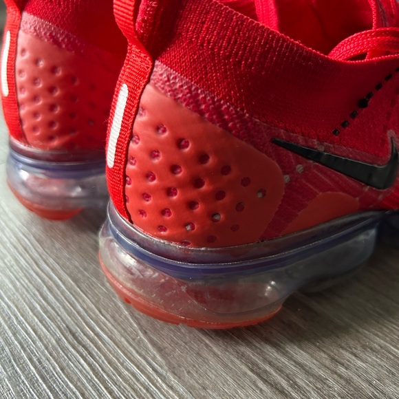 Nike vapor max Red Flyknit - Picture 5 of 17